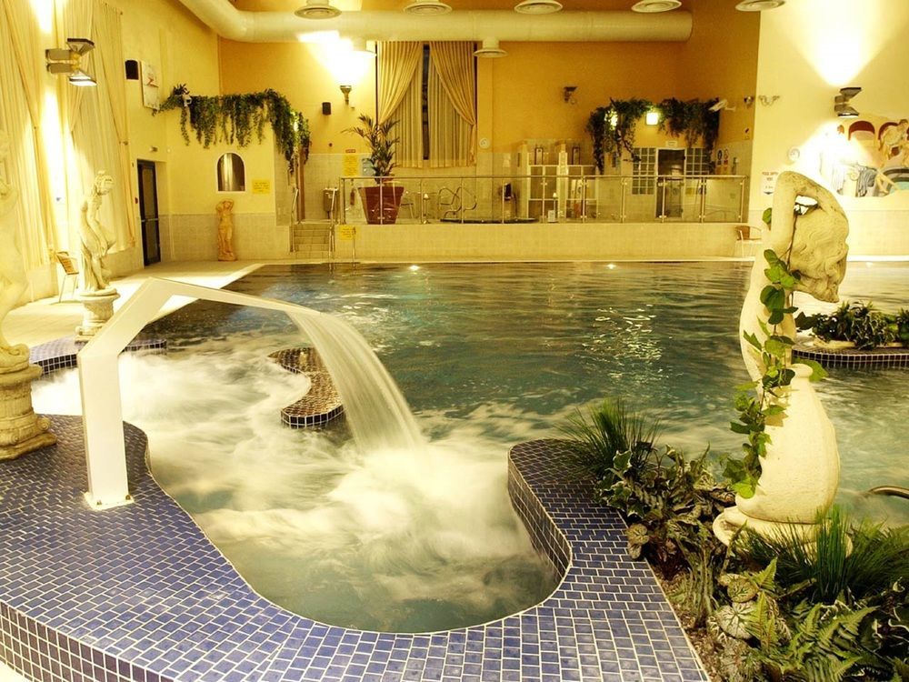 Breaffy Woods Hotel Каслбар Экстерьер фото