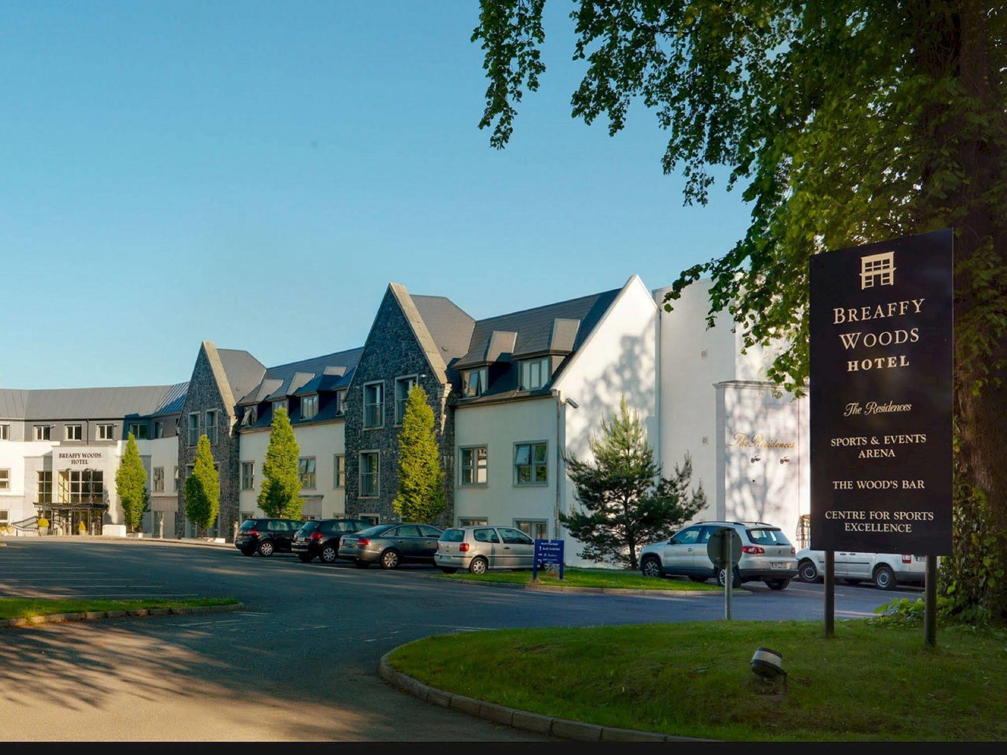 Breaffy Woods Hotel Каслбар Экстерьер фото