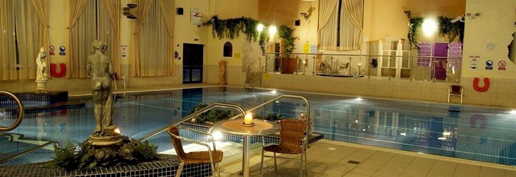 Breaffy Woods Hotel Каслбар Экстерьер фото